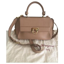 Sac Sofia Salvatore Ferragamo Cuir Caramel Caramel