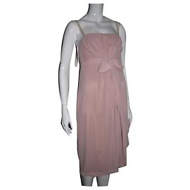 Robe rose Vera Wang en mousseline Rose Chair