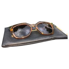 Fendi-Sunglasses-Brown