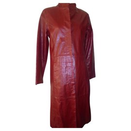Autre Marque-VERY BEAUTIFUL COAT LONG IN RED LEATHER-Red