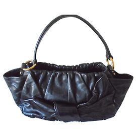 PRADA LEATHER HANDBAG MODEL NEUD Black