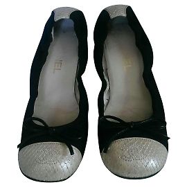 Chanel Two-Tone Black Canvas and Beige Exotic Leather Heels 37 Black Beige