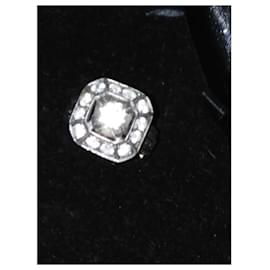 Vintage-Lindo anel de noivado de diamante em ouro branco-Cinza
