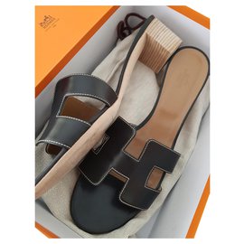 Hermès-Hermes Oasis Sandals-Noir