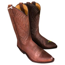 Sendra Vaqueiro Marrom