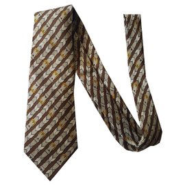 Hermès-Ties-Brown