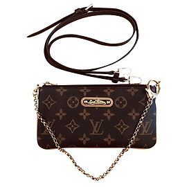 Louis Vuitton Monogram Canvas Milla MM Clutch Marrón oscuro