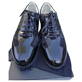 Karl Lagerfeld francés Negro