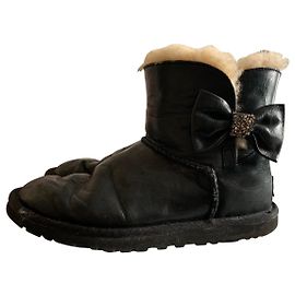 Botines Ugg de cuero negro con Swarovski Negro