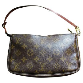 Louis Vuitton-Pouch never full-Brown