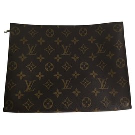 Louis Vuitton-Sacos de embreagem-Marrom