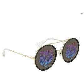 Gucci-Gucci Black / Gold Frame Sonnenbrille mit dunkelgrauem Oberflächendruck-Schwarz