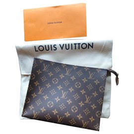 Louis Vuitton-Louis Vuitton Pouch nuevo-Castaño