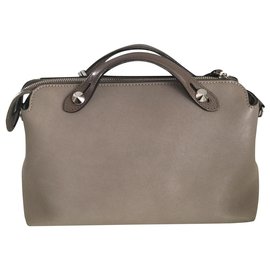 Fendi-By The Way  Fendi-Marron clair