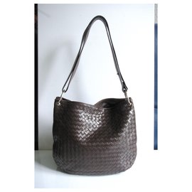 Bottega Veneta-Leather shoulder bag intrecciatto-Dark brown