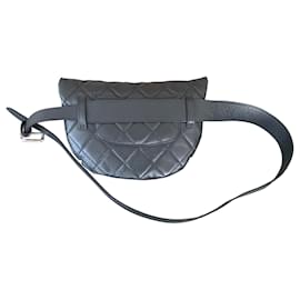 Chanel-Sac ceinture-Noir