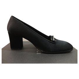 Gucci-GUCCI Silk satin heel loafers-Black