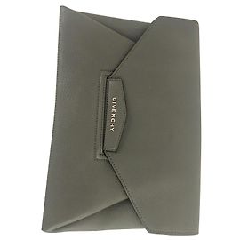 Givenchy Antigona Clutch Leder Grau Genarbt Grau