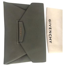 Givenchy-Antigona-Grey