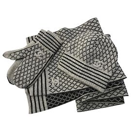 Chanel Schal, Hut & Handschuhe Set Kaschmir Schwarz Grau