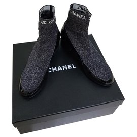 Chanel ankle boots Black