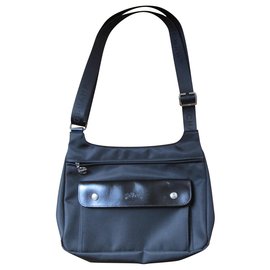 Longchamp-Longchamp, sac toile nylon et cuir, porté épaule.-Noir
