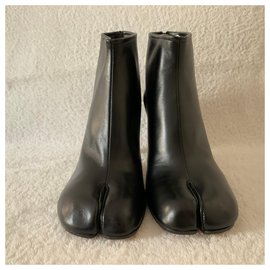 square toe boots heels