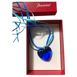 Baccarat-Pendentif Baccarat Coeur en cristal bleu sur cordon satin-Bleu foncé