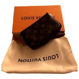 Louis Vuitton-PM-Castanho escuro