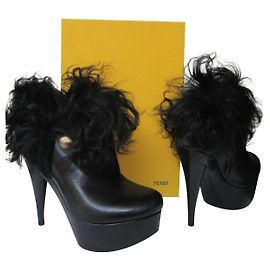 Fendi Botas de pele de cordeiro da Mongólia Preto