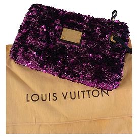 Louis Vuitton Rococó Sequin Clutch Roxo