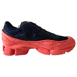 Sneaker Ozweego di Raf Simons per Adidas Multicolore