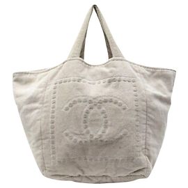 Nova bolsa chanel Bege