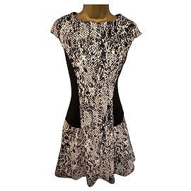 Ted Baker Robes Noir Blanc