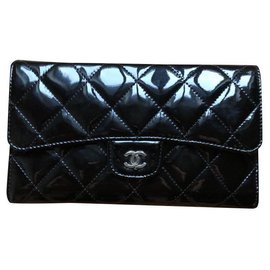 Chanel-Große lange Klappe Brieftasche-Schwarz
