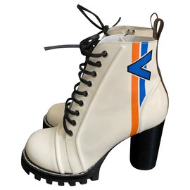 Louis Vuitton-LOUIS VUITTON Ankle boots-Cream