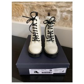 Louis Vuitton-LOUIS VUITTON Ankle boots-Cream