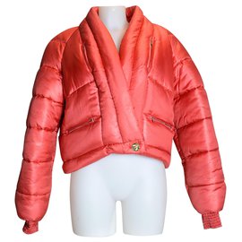 Chanel-Chaquetas-Roja