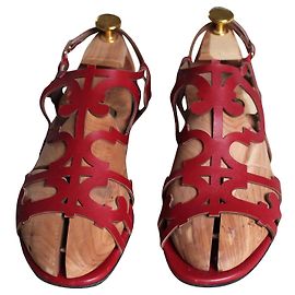 Sandales Hermès en cuir rouge Rouge