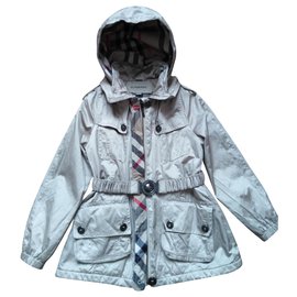 Burberry-Parka-Beige