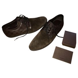 chaussures louis vuitton derby en cuir noir 8.5 42.5