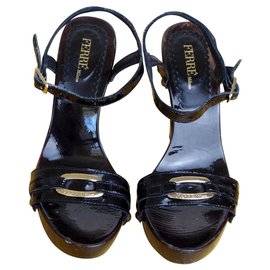 Gianfranco Ferré-Ferre Milan heels-Black