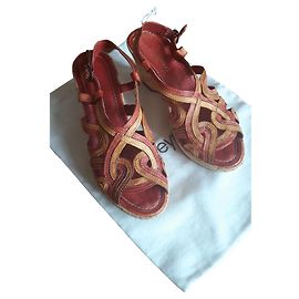 Autre Marque Sandales Hérault , talons compensés , taille 37 Rouge