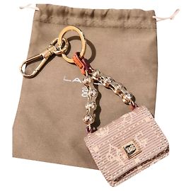 Beautiful key bag jewelry Lancel Daligramme Grey Cognac