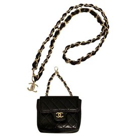 Chanel-Chanel Vintage 1990s Bolsa de cinto acolchoada Micro Mini em pele de cordeiro-Preto