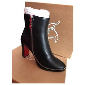 Christian Louboutin Telezip. NEW Noir