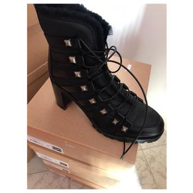 Christian Louboutin-Christian Louboutin Black Chaletta 70 Combat Hiking Biker Lace Up Tie Short Ankle Heel Boots/Booties-Black