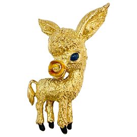 Broche Fred, "Ane", or jaune, saphir et émail. Autre