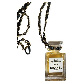 Chanel-Colliers-Doré
