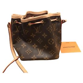 Louis Vuitton Nano Noah Marrone